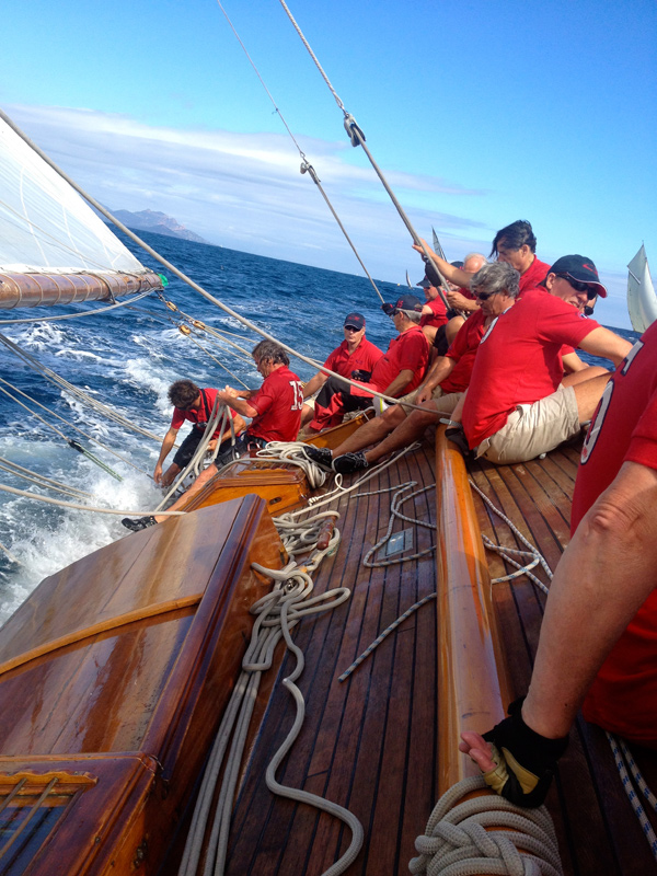 L'équipage du Nan au rappel aux Voiles de Saint Tropez 2013